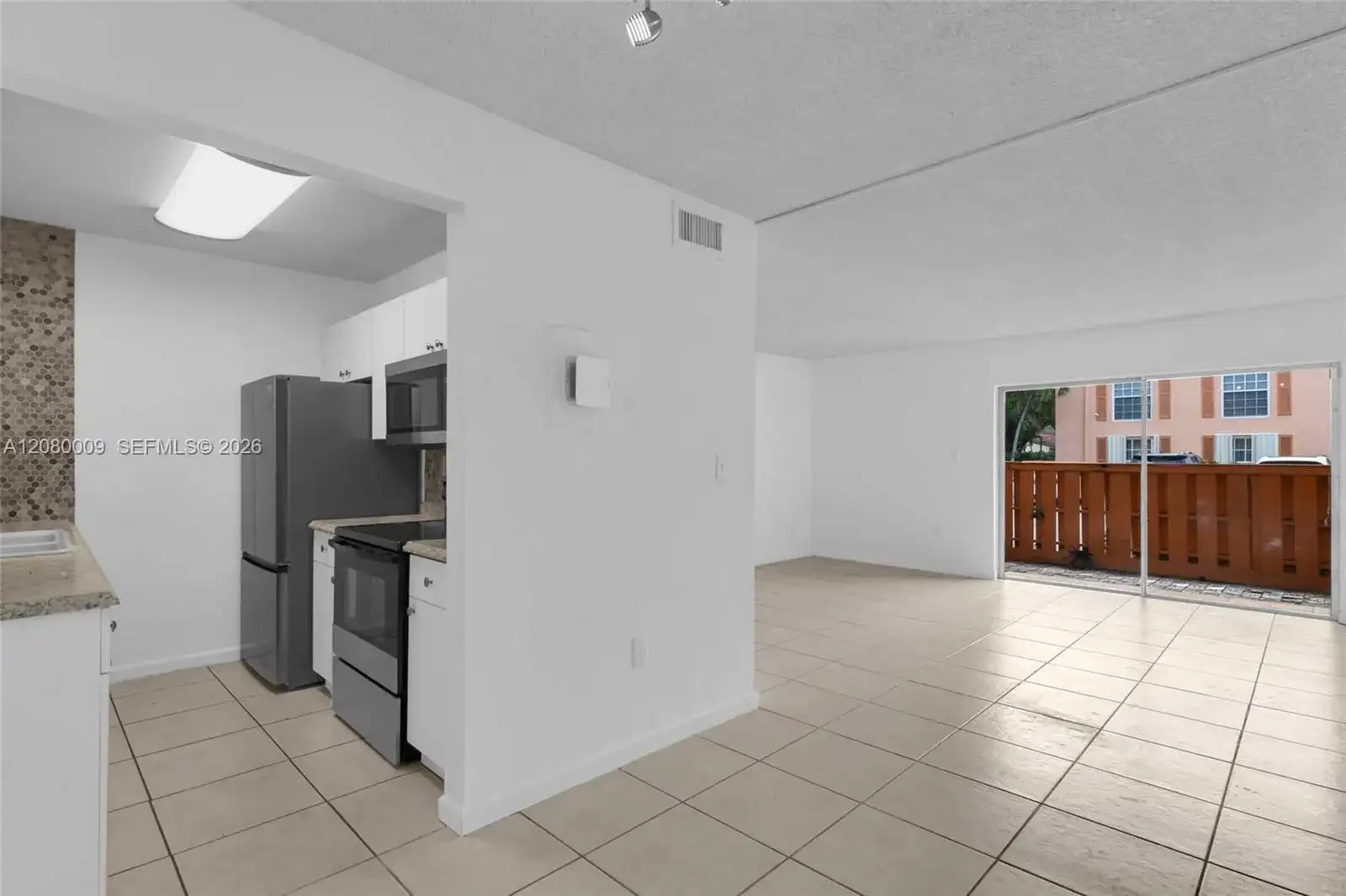 7100 Fairway Dr # K11, Miami Lakes FL 33014 photo 5
