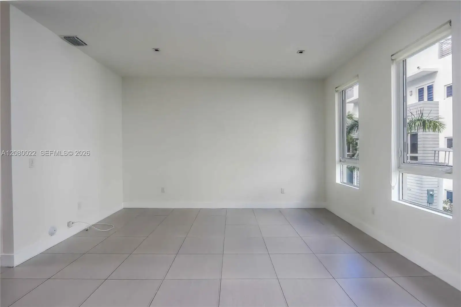 9123 NW 33rd St, Doral FL 33172 photo 2