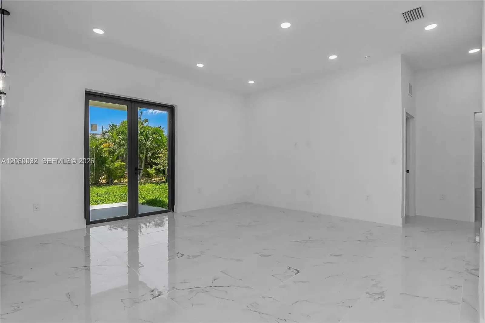 1208 NE 19TH ST, Cape Coral FL 33909 photo 5