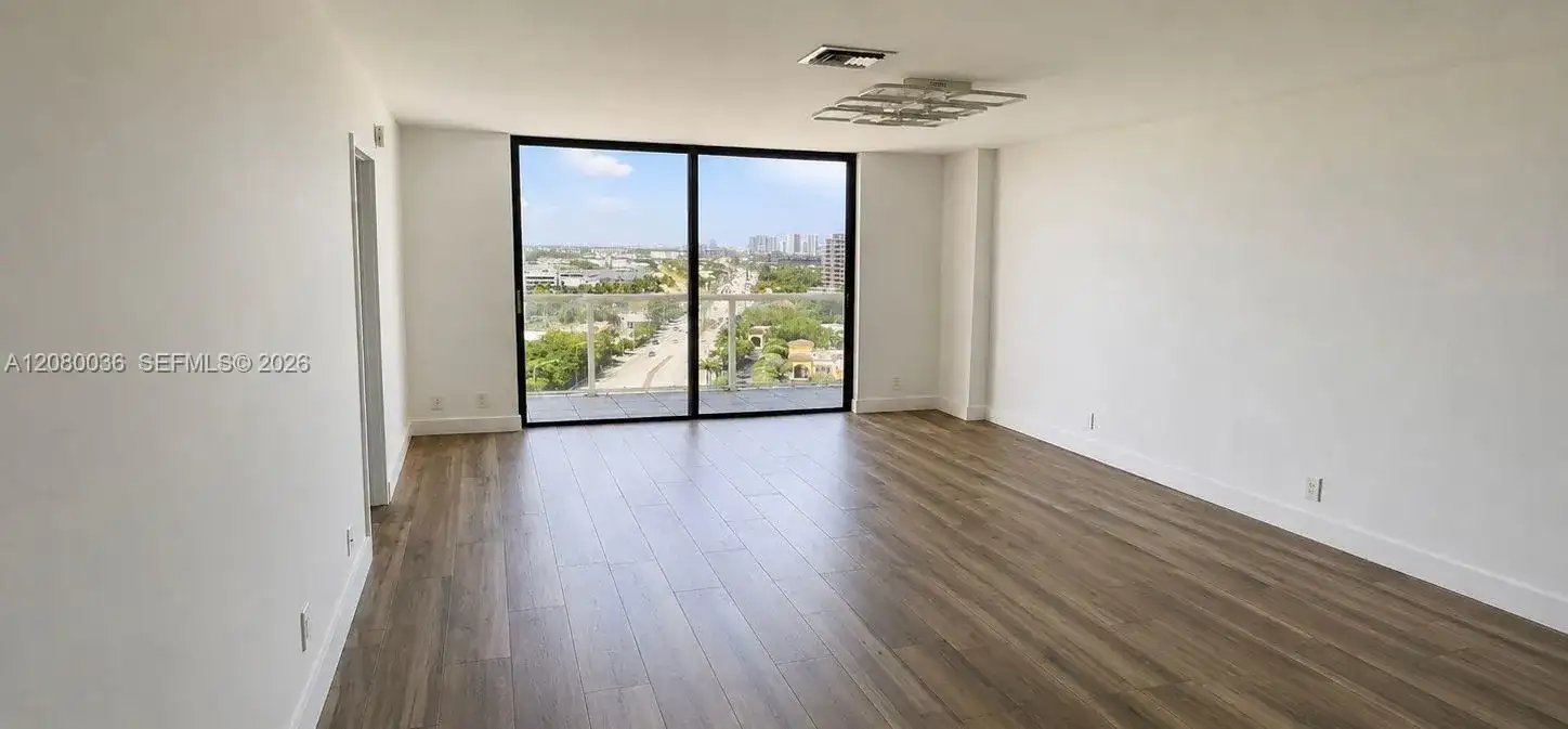 13499 Biscayne Blvd, North Miami FL 33181 photo 2