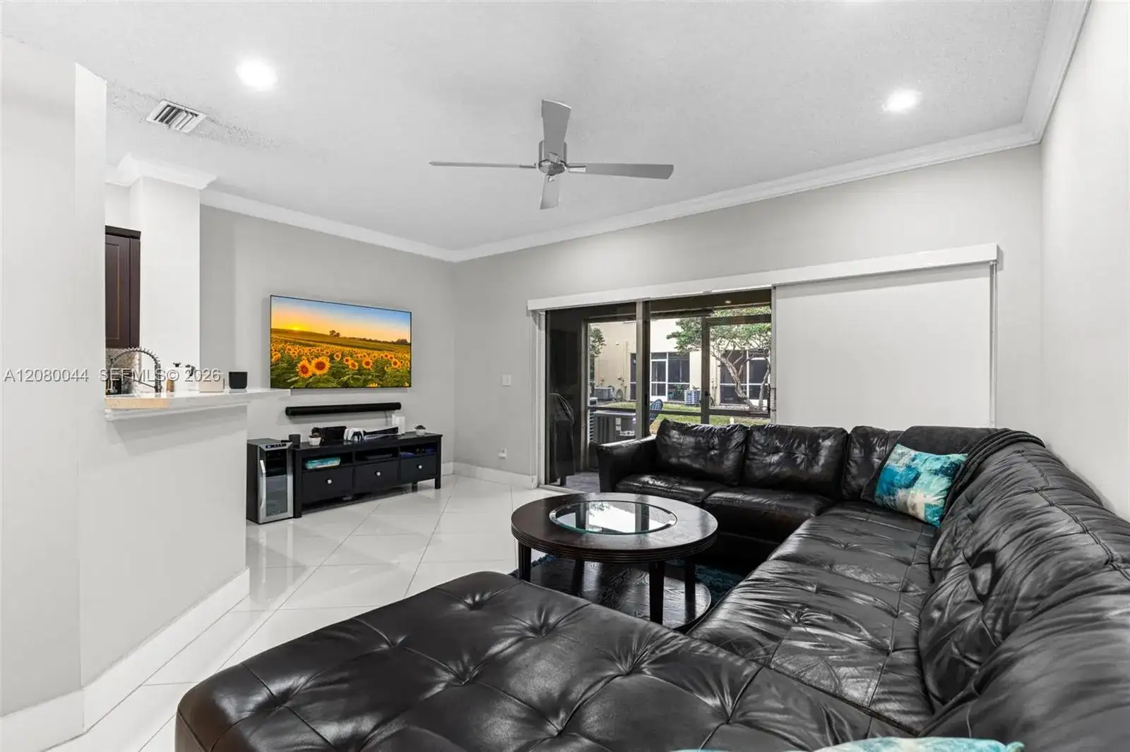 12110 SW 2nd St, Pembroke Pines FL 33025 photo 4