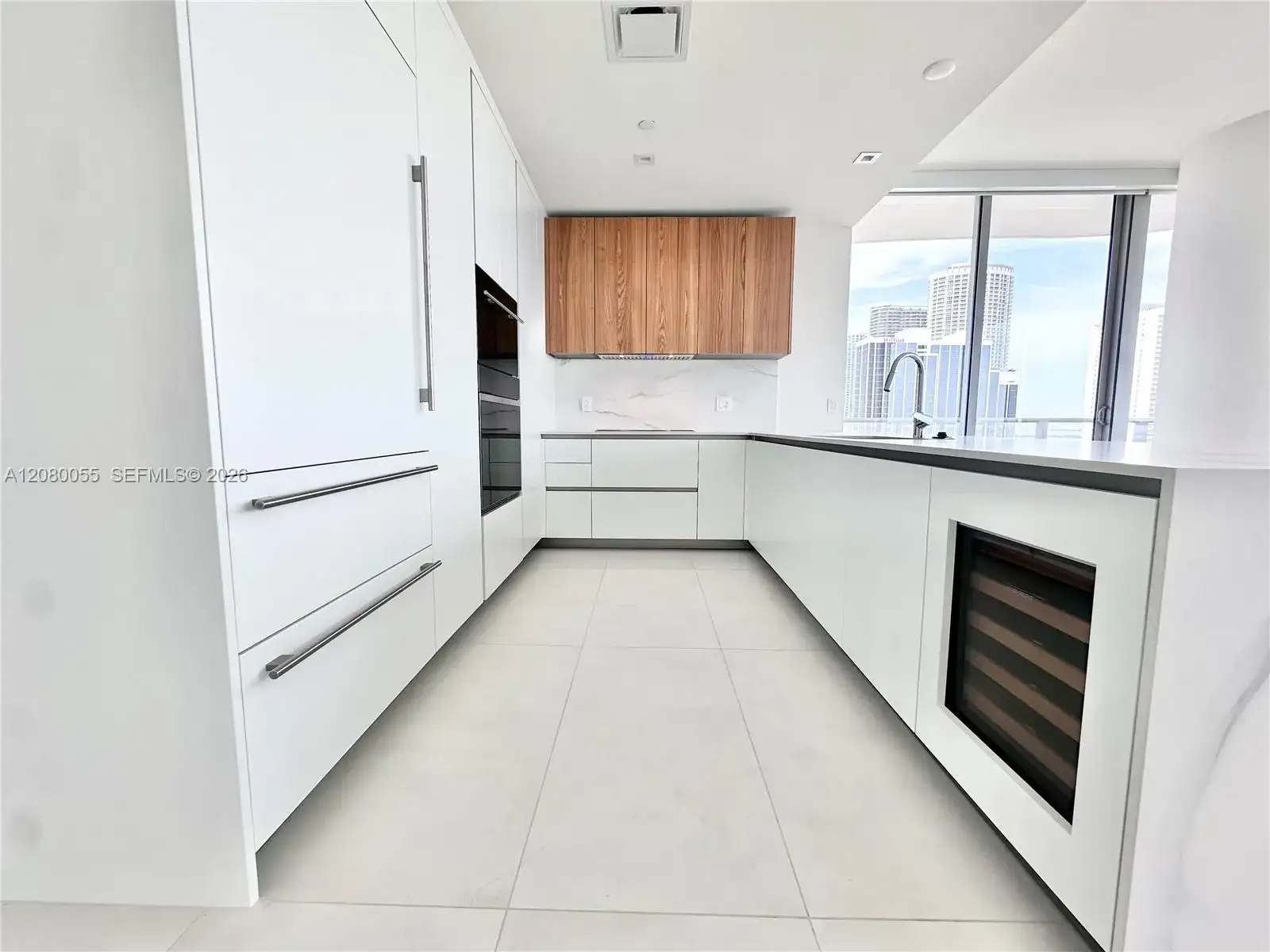 1400 Biscayne Blvd # 1506, Miami FL 33132 photo 3