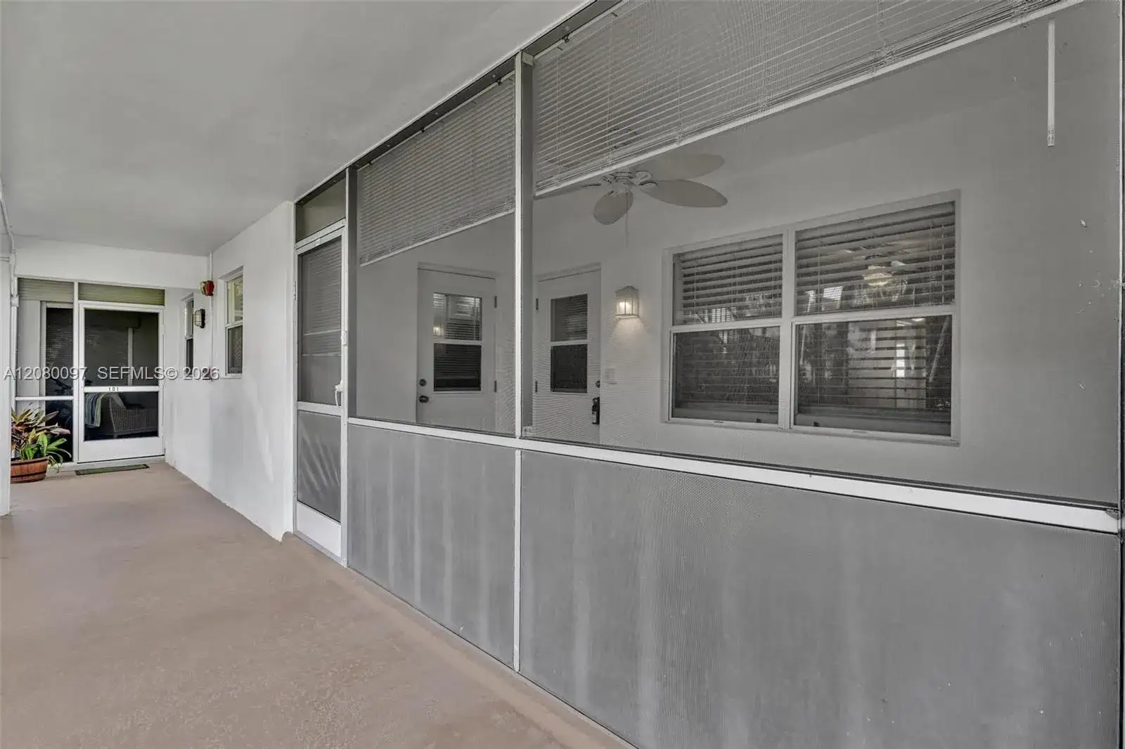 580 Egret Dr # 102, Hallandale Beach FL 33009 photo 2