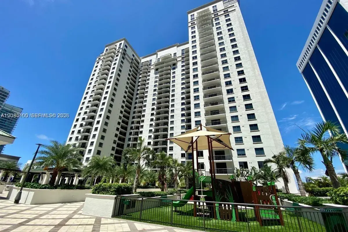 999 SW 1st Ave # 3202, Miami FL 33130