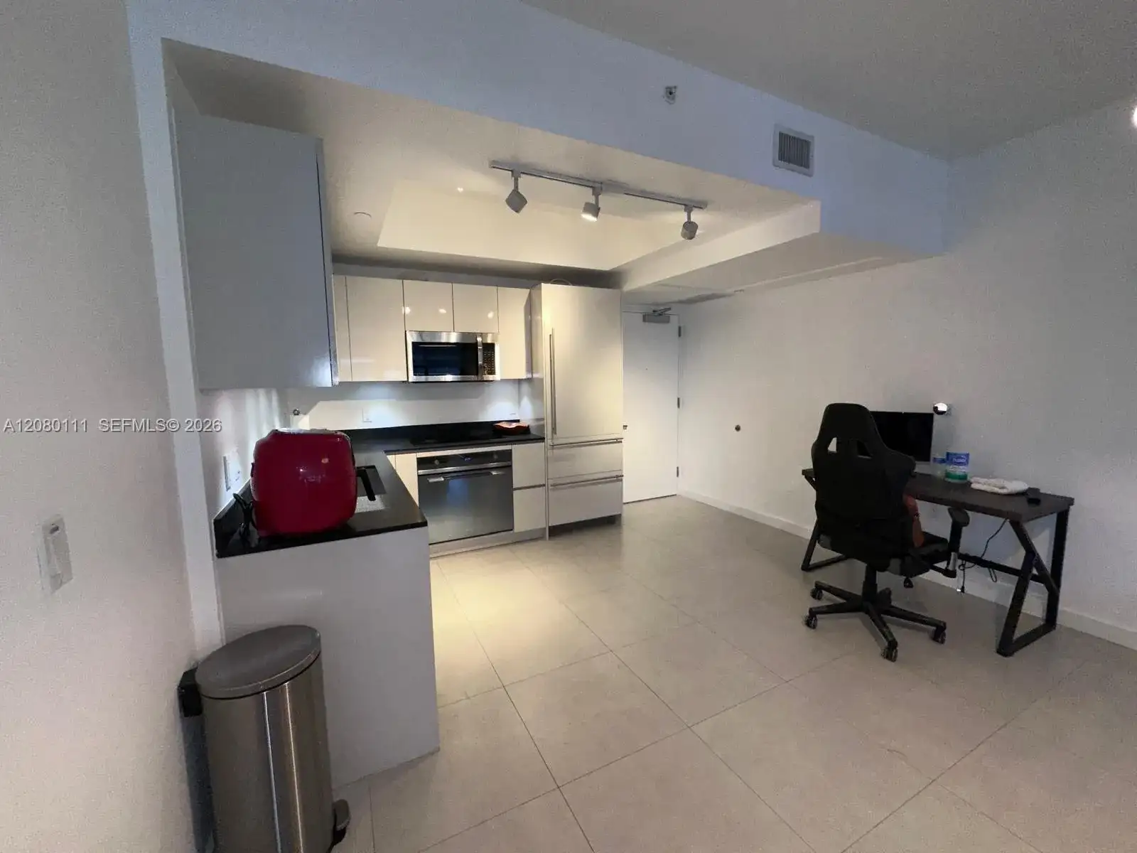 1010 Brickell Ave # 4507, Miami FL 33131 photo 2