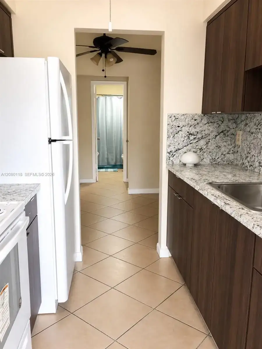 1816 Mckinley St # 8, Hollywood FL 33020 photo 5
