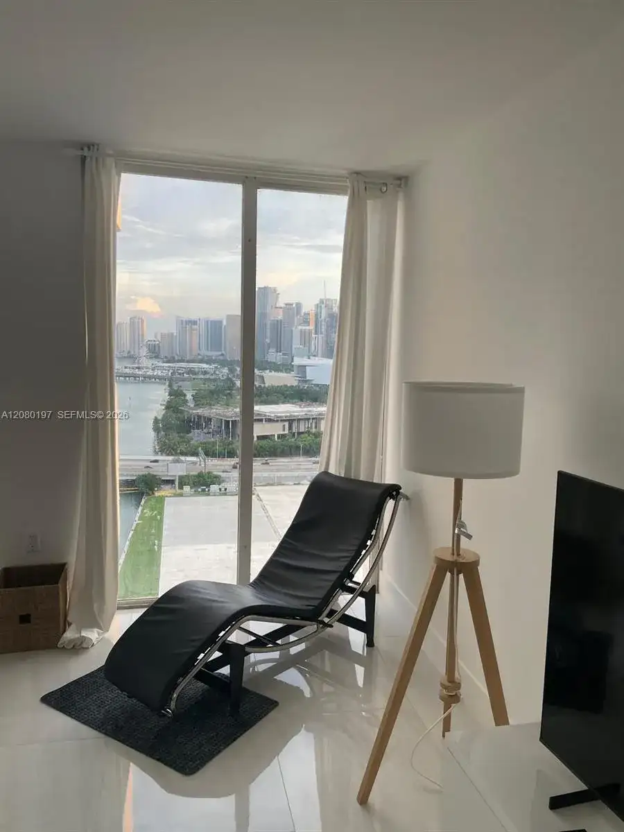 555 NE 15th St # 27K, Miami FL 33132 photo 3