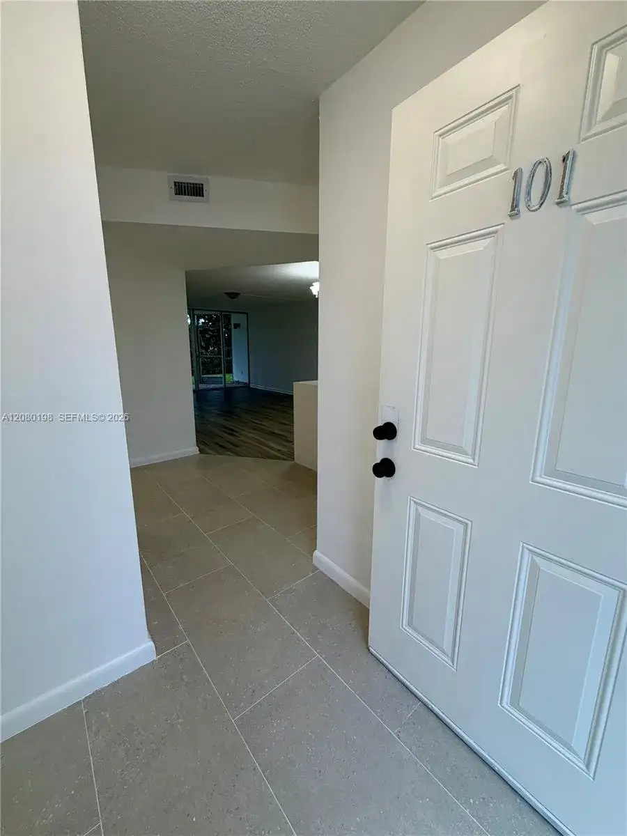 1101 NE 191st St # H101, Miami FL 33179 photo 2
