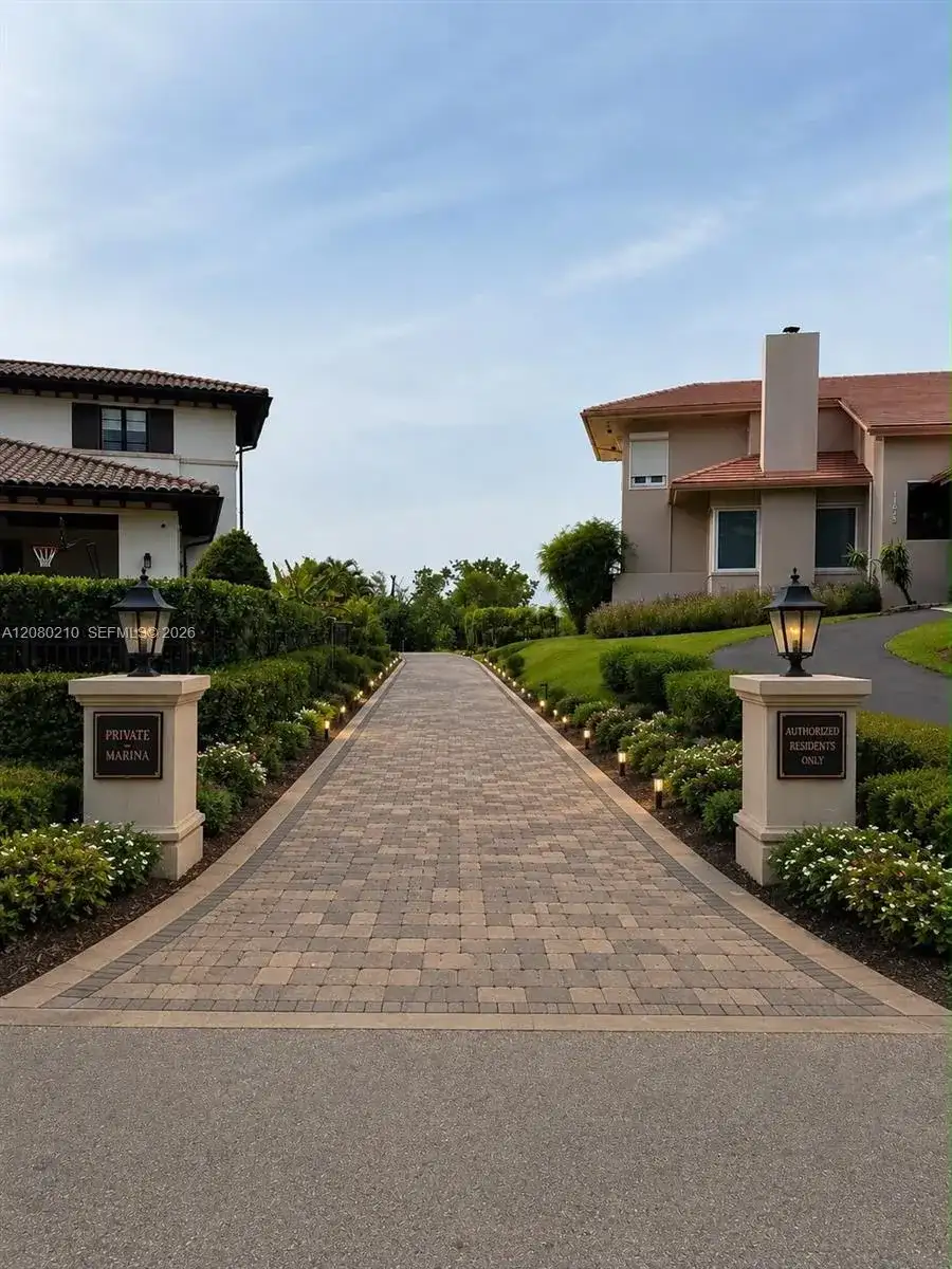 11011 Marin Street, Coral Gables FL 33156 photo 4