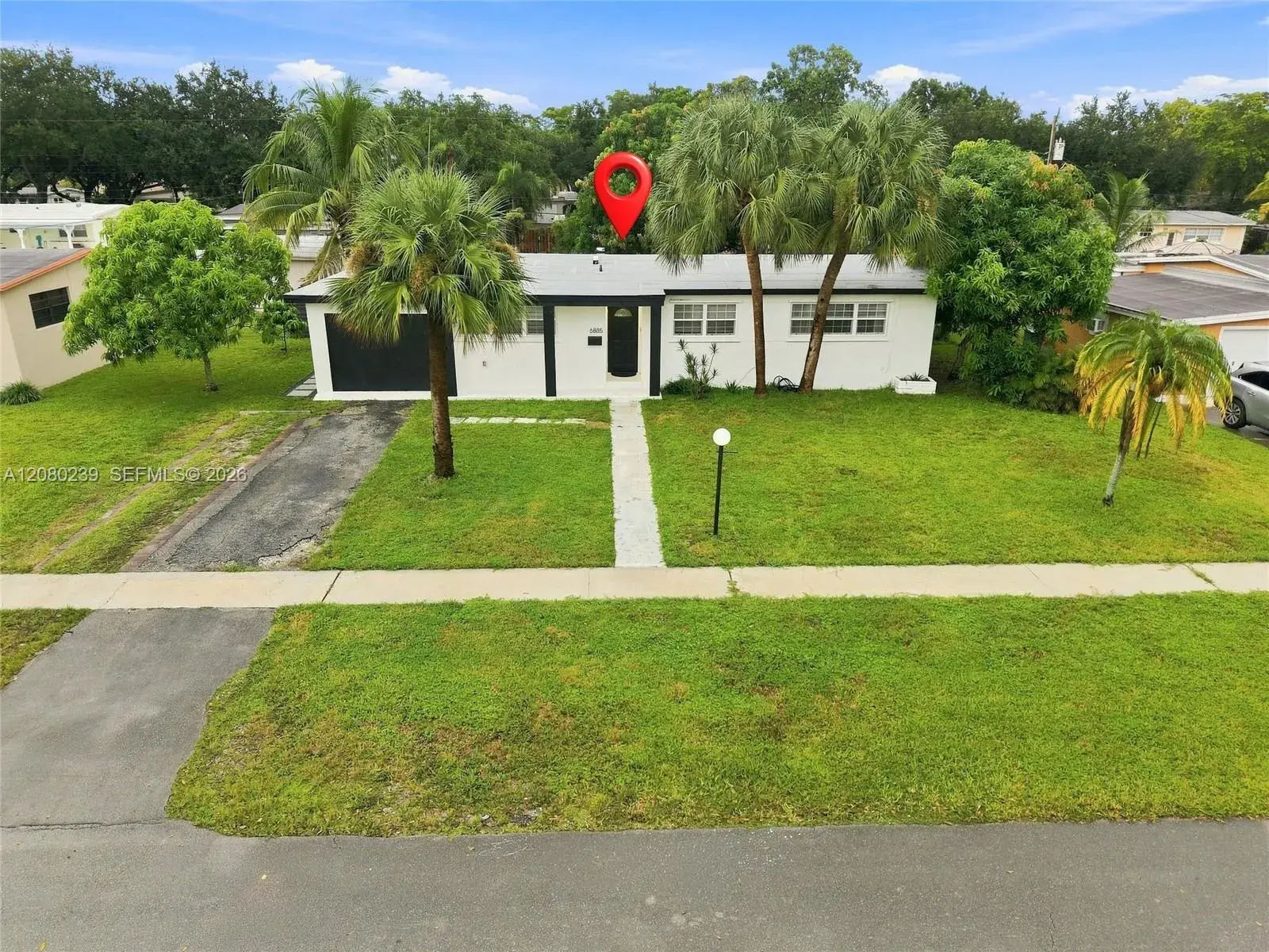 6885 NW 14th Ct, Plantation FL 33313