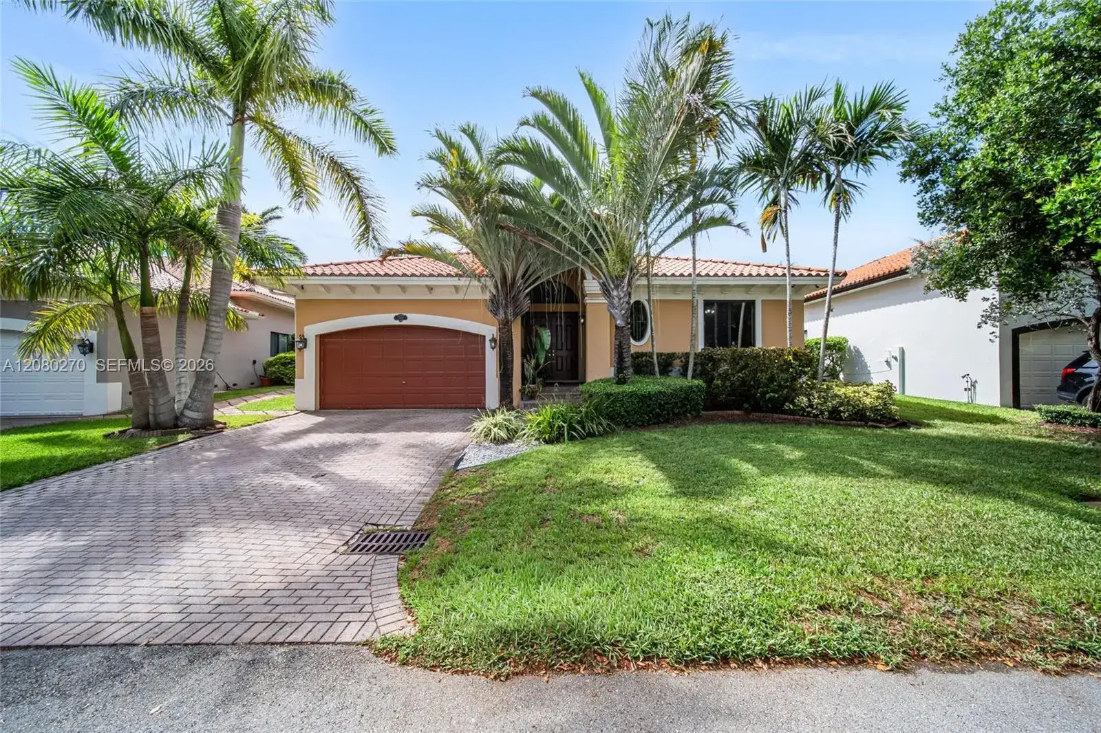 7548 SW 189th St, Cutler Bay FL 33157 photo 2