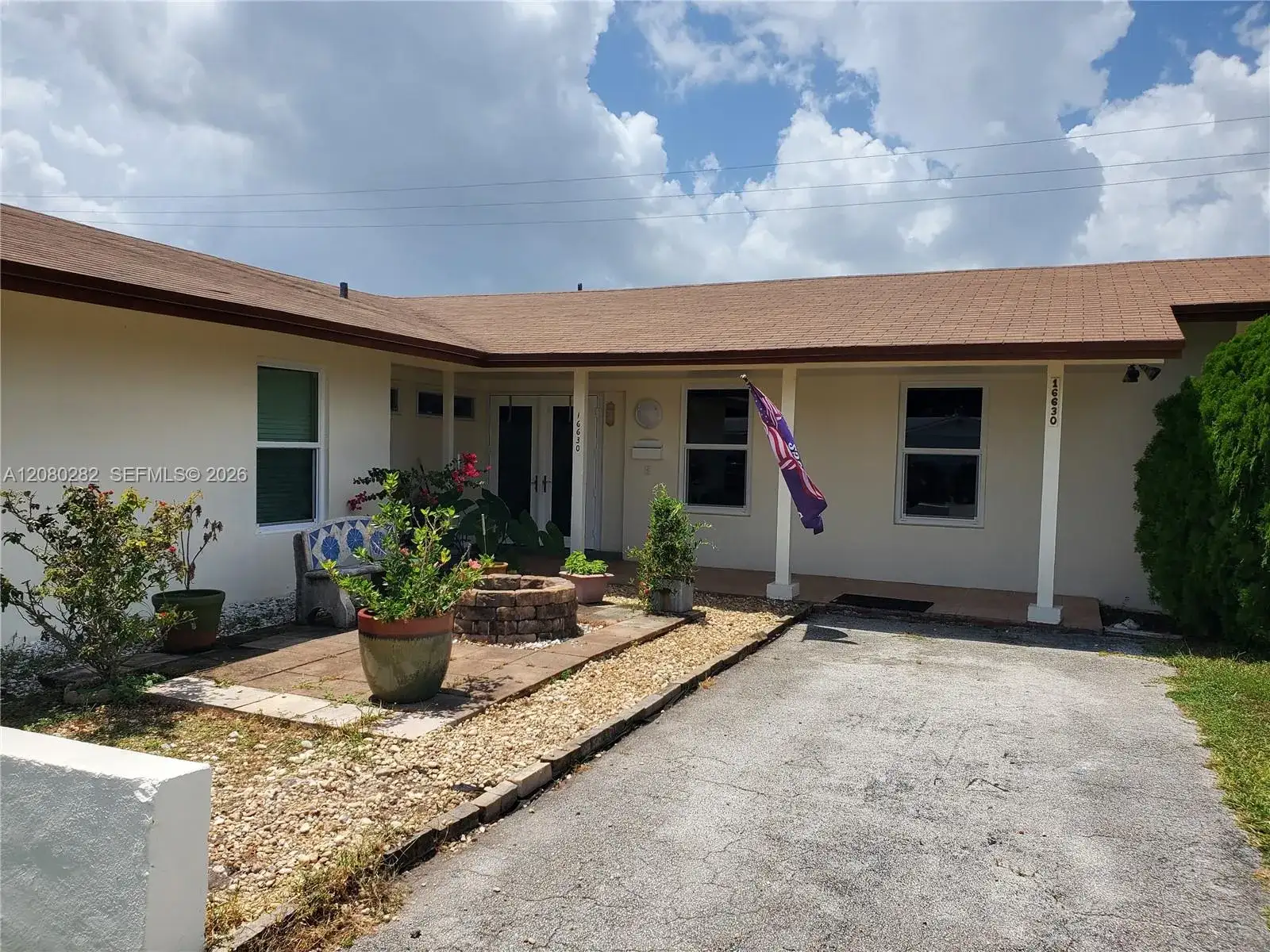 16630 SW 102nd Pl, Miami FL 33157 photo 2