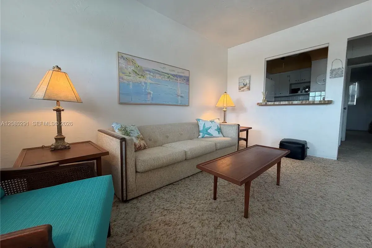 851 Atlantic Shores Blvd # 219, Hallandale Beach FL 33009
