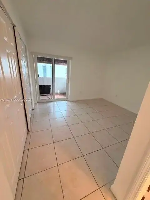 8670 NW 6th Ln # 201, Miami FL 33126 photo 5