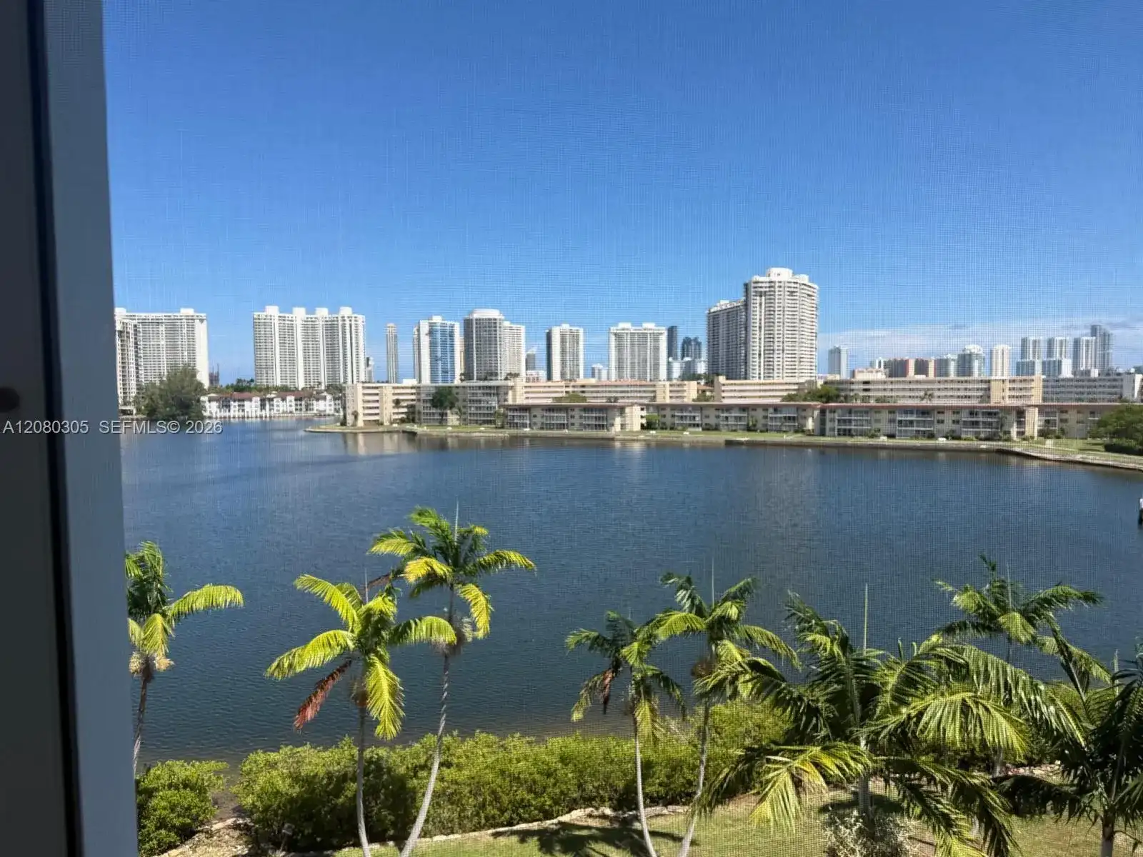 2861 Leonard Dr # F608, Aventura FL 33160
