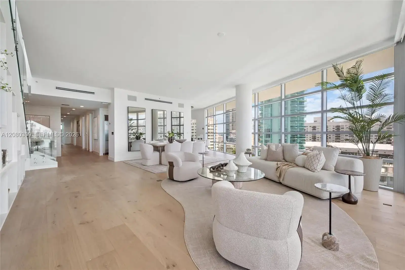 6101 Aqua Ave, Miami Beach FL 33141 photo 2