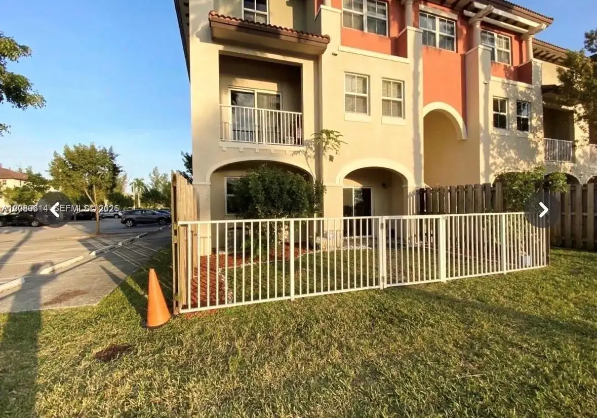 8650 NW 97 Ave # 108, Doral FL 33178 photo 2