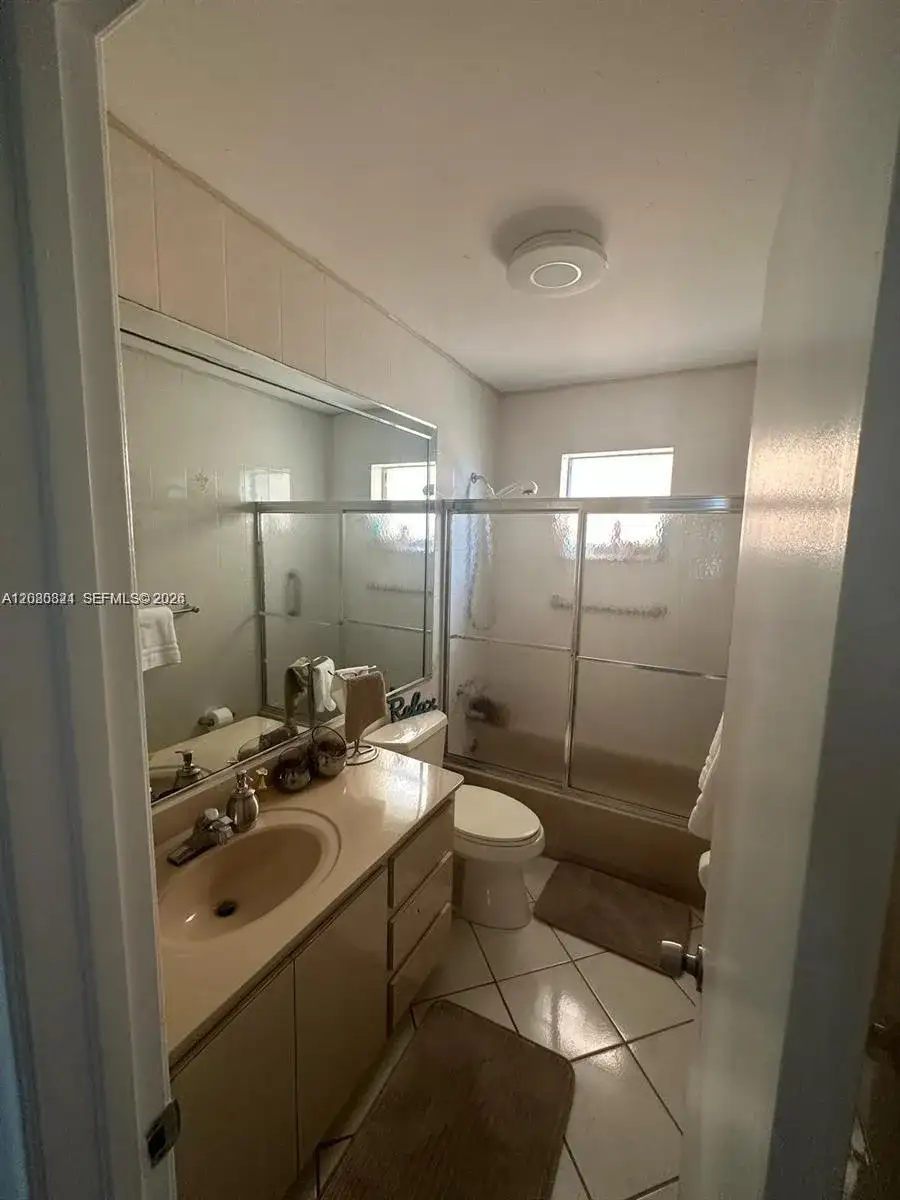 460 E 23rd St # 207, Hialeah FL 33013 photo 2