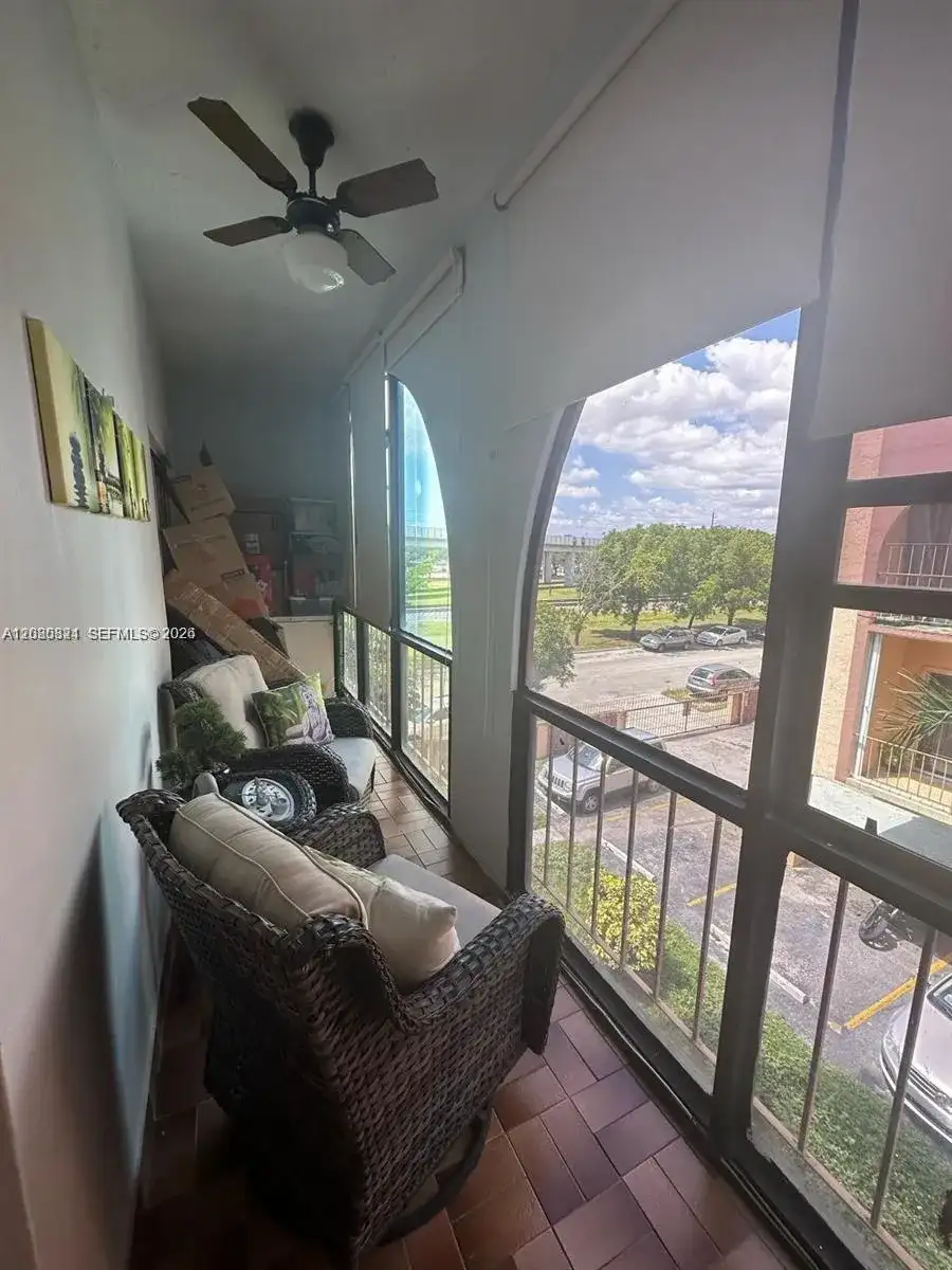 460 E 23rd St # 207, Hialeah FL 33013 photo 5