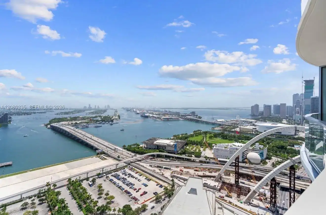 1400 biscayne # 3805, Miami FL 33132 photo 2