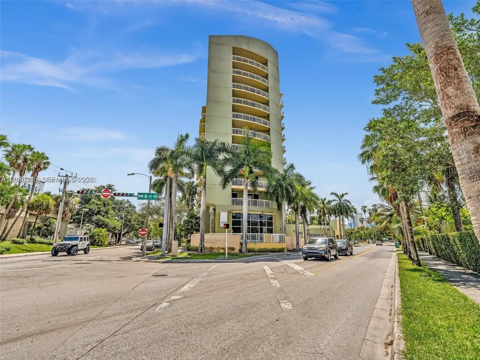 816 NW 11th St # 902, Miami FL 33136