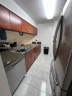 1200 Brickell Bay Dr # 3304, Miami FL 33131 photo 2