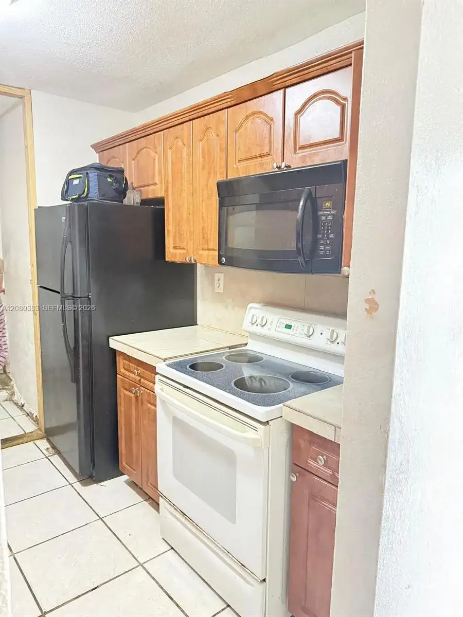 3887 NW 207th St Rd, Miami Gardens FL 33055 photo 2