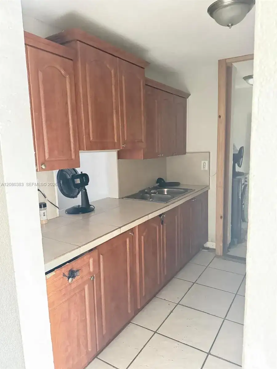 3887 NW 207th St Rd, Miami Gardens FL 33055 photo 3