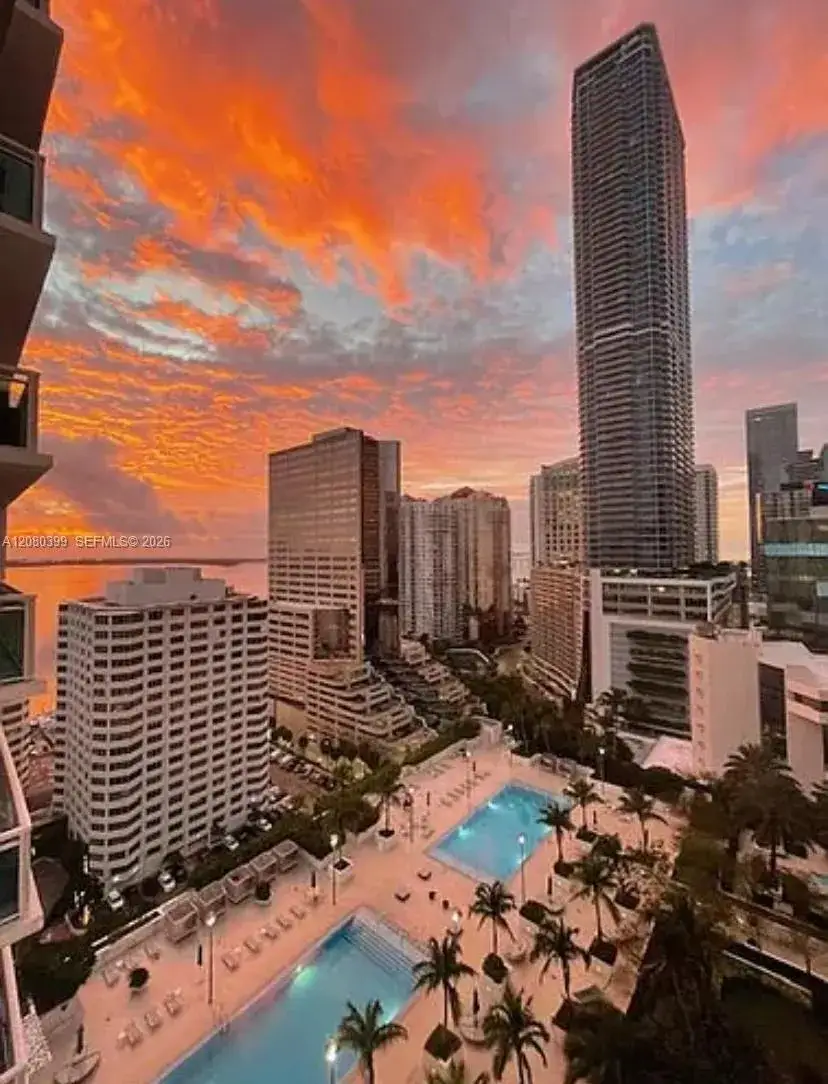 950 Brickell Bay Dr # 2203, Miami FL 33131