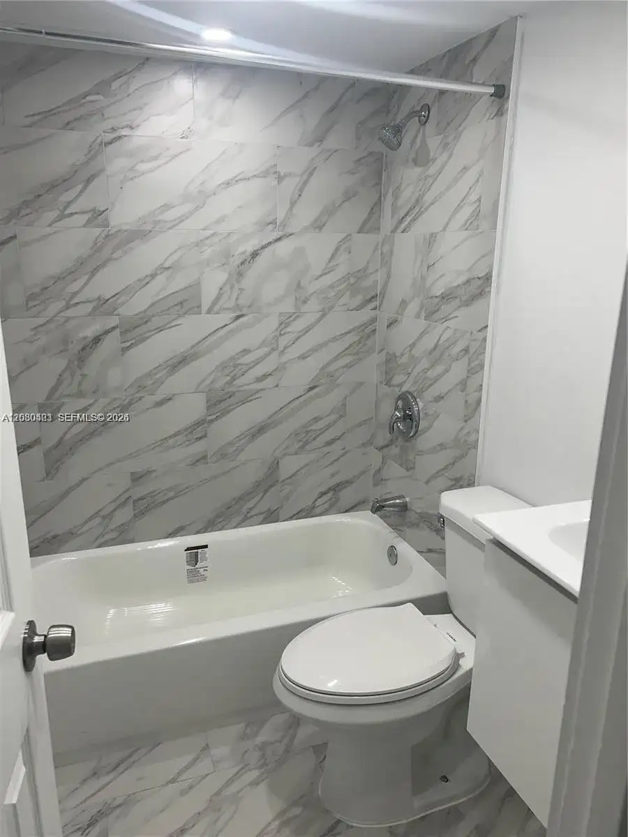 616 NW 13th St # 17, Boca Raton FL 33486 photo 5