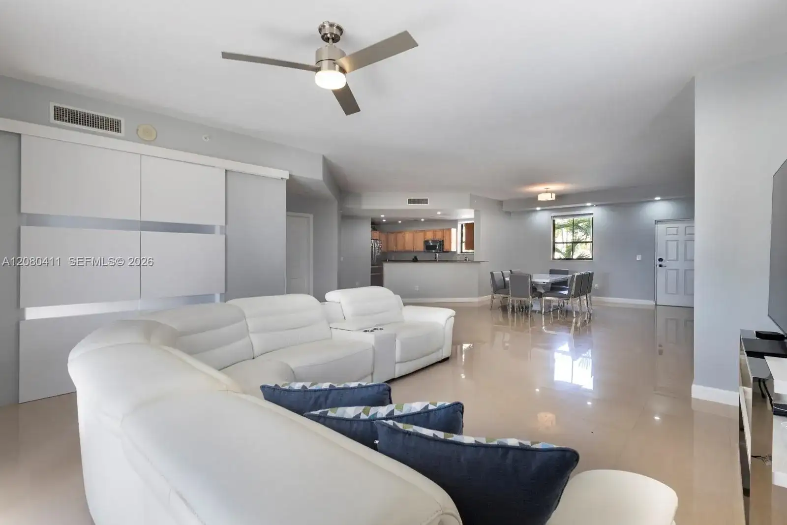 8390 SW 72nd Ave # 612, Miami FL 33143 photo 4