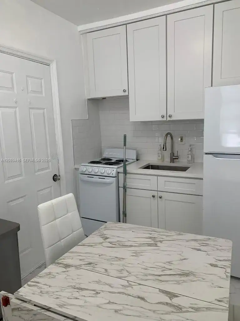 545 Michigan Ave # 8, Miami Beach FL 33139 photo 5