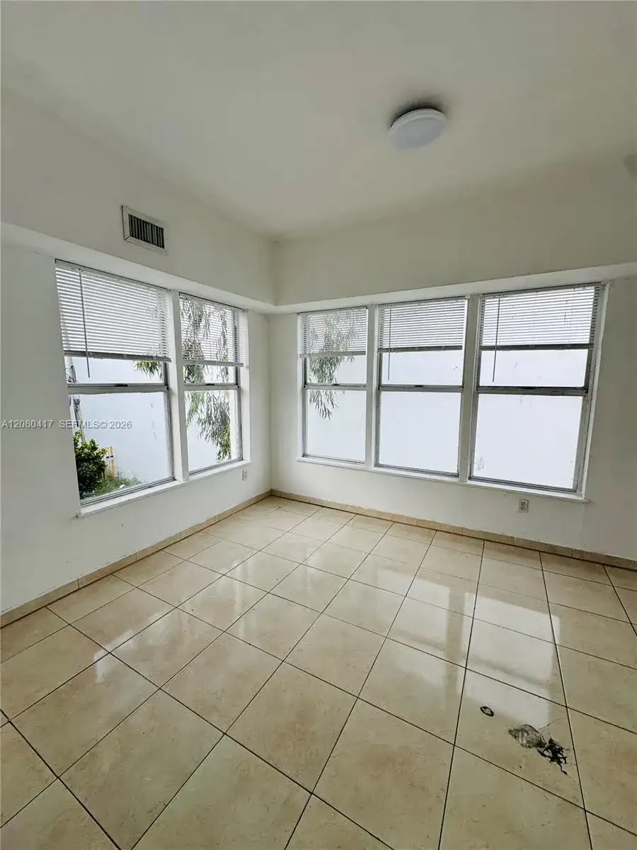 227 1st St # 8, Miami Beach FL 33139 photo 2
