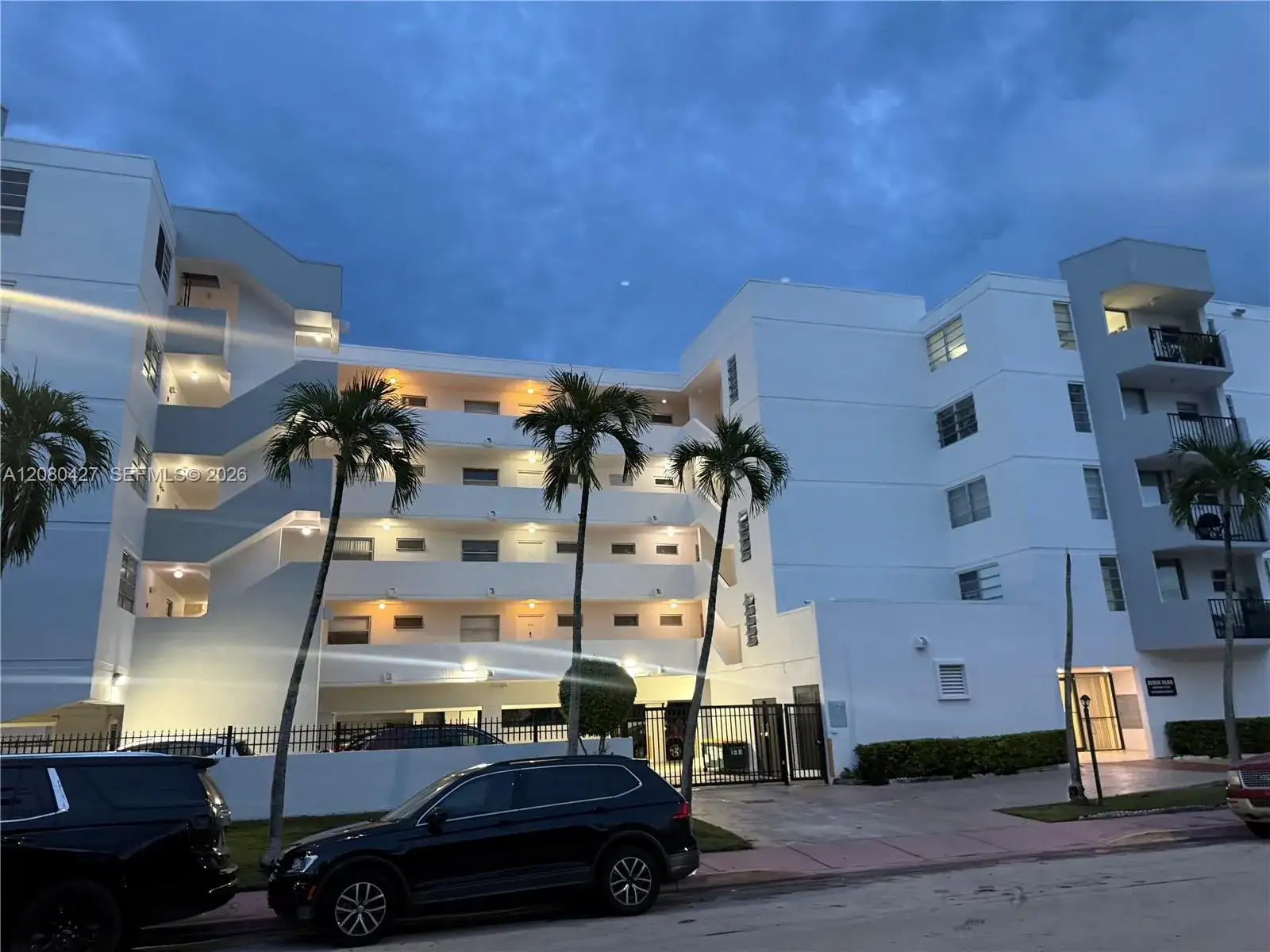 7921 Byron Ave # 206, Miami Beach FL 33141 photo 4