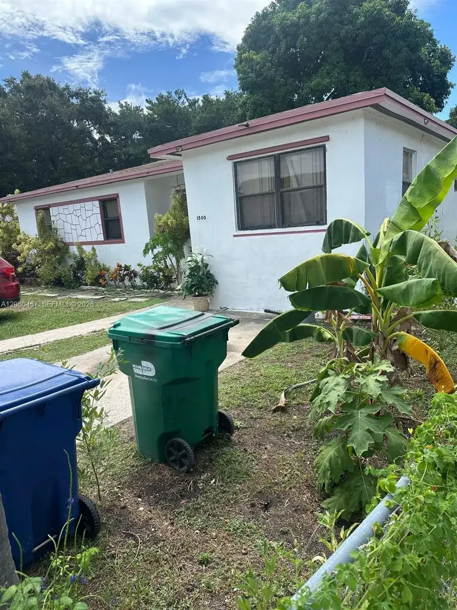 1500 NE 150th St, Miami FL 33161 photo 4