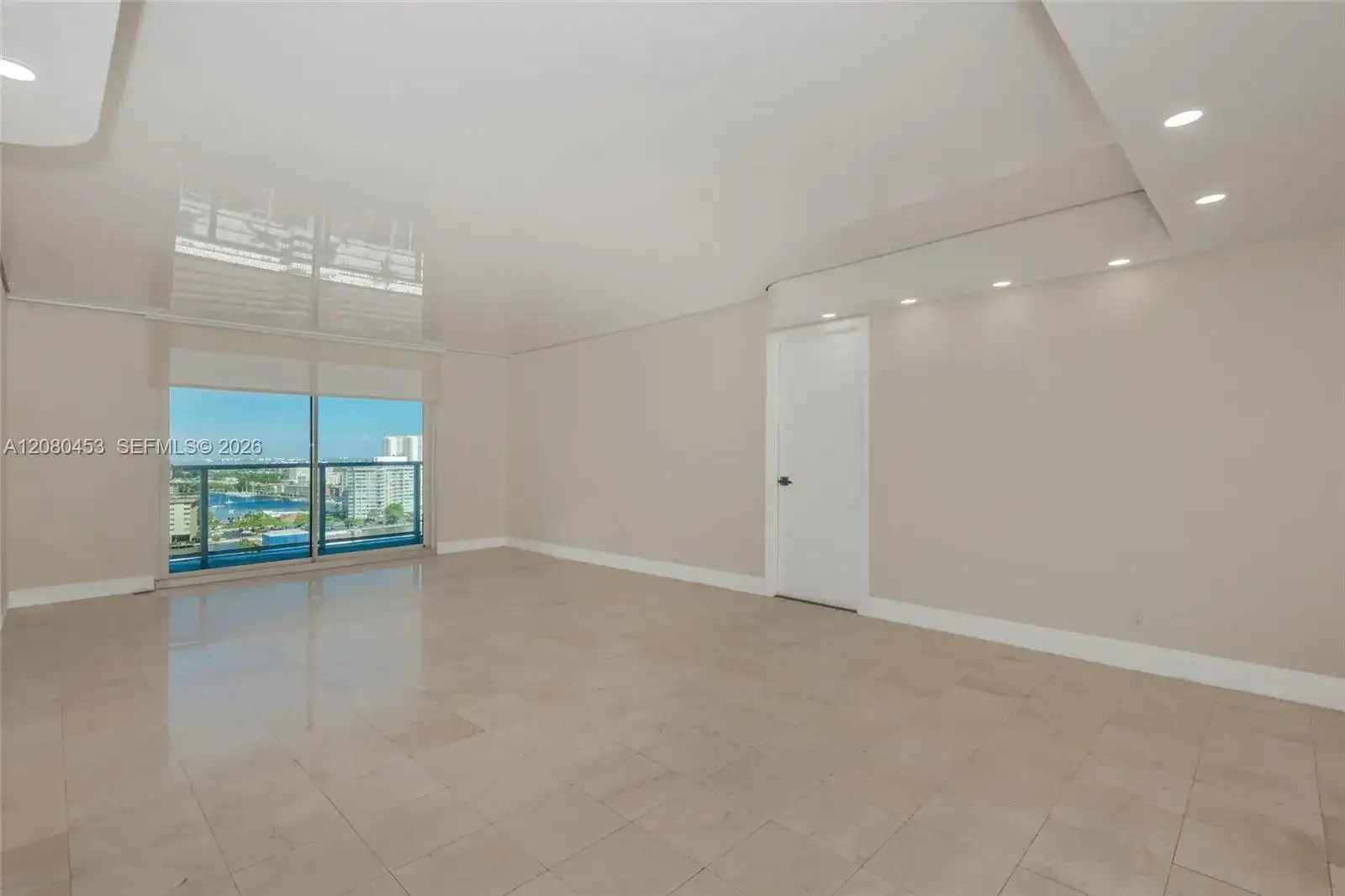 1904 S Ocean Dr # 1807, Hallandale Beach FL 33009 photo 2