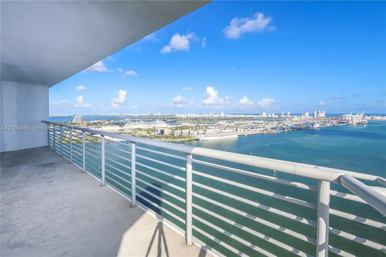 335 S Biscayne Blvd # 3709, Miami FL 33131 photo 3