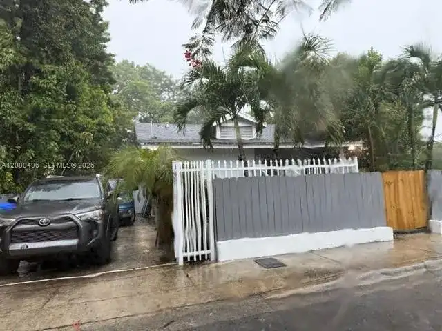 812 NW 29th Ter, Miami FL 33127