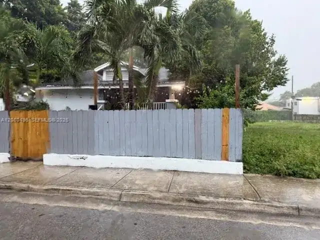 812 NW 29th Ter, Miami FL 33127 photo 4