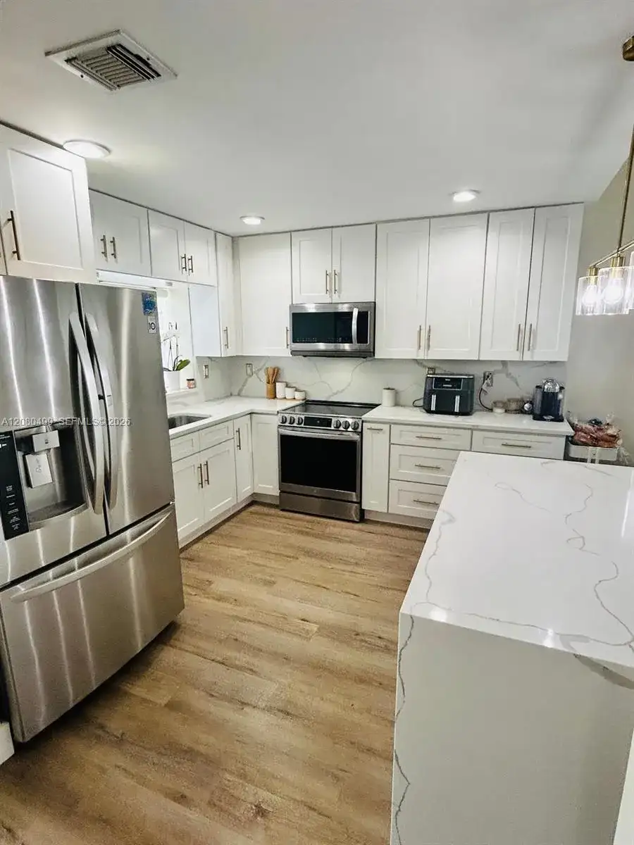 7342 NW 38th Pl, Coral Springs FL 33065 photo 3