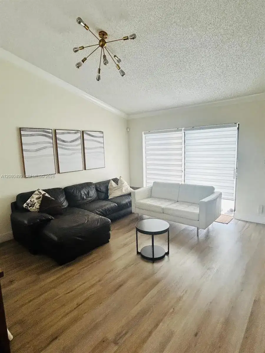 7342 NW 38th Pl, Coral Springs FL 33065 photo 5