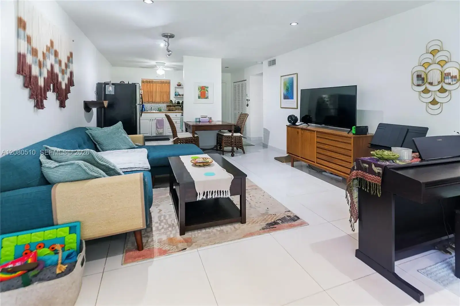 365 NE 125th St # 216, North Miami FL 33161 photo 2