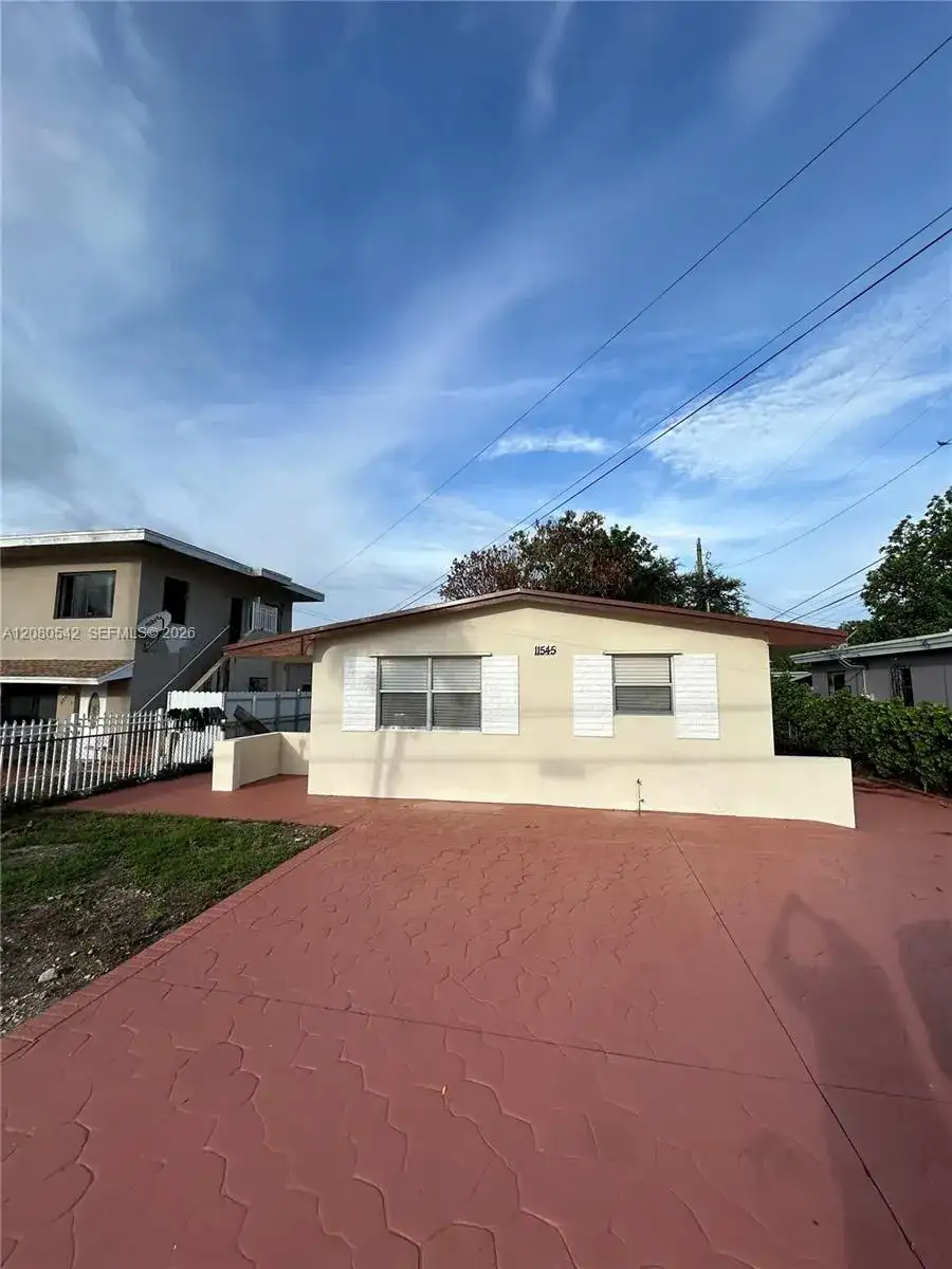 11545 NW 17th Ave, Miami FL 33167 photo 3