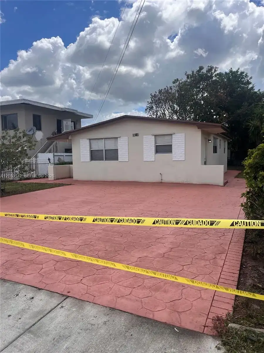 11545 NW 17th Ave, Miami FL 33167 photo 4
