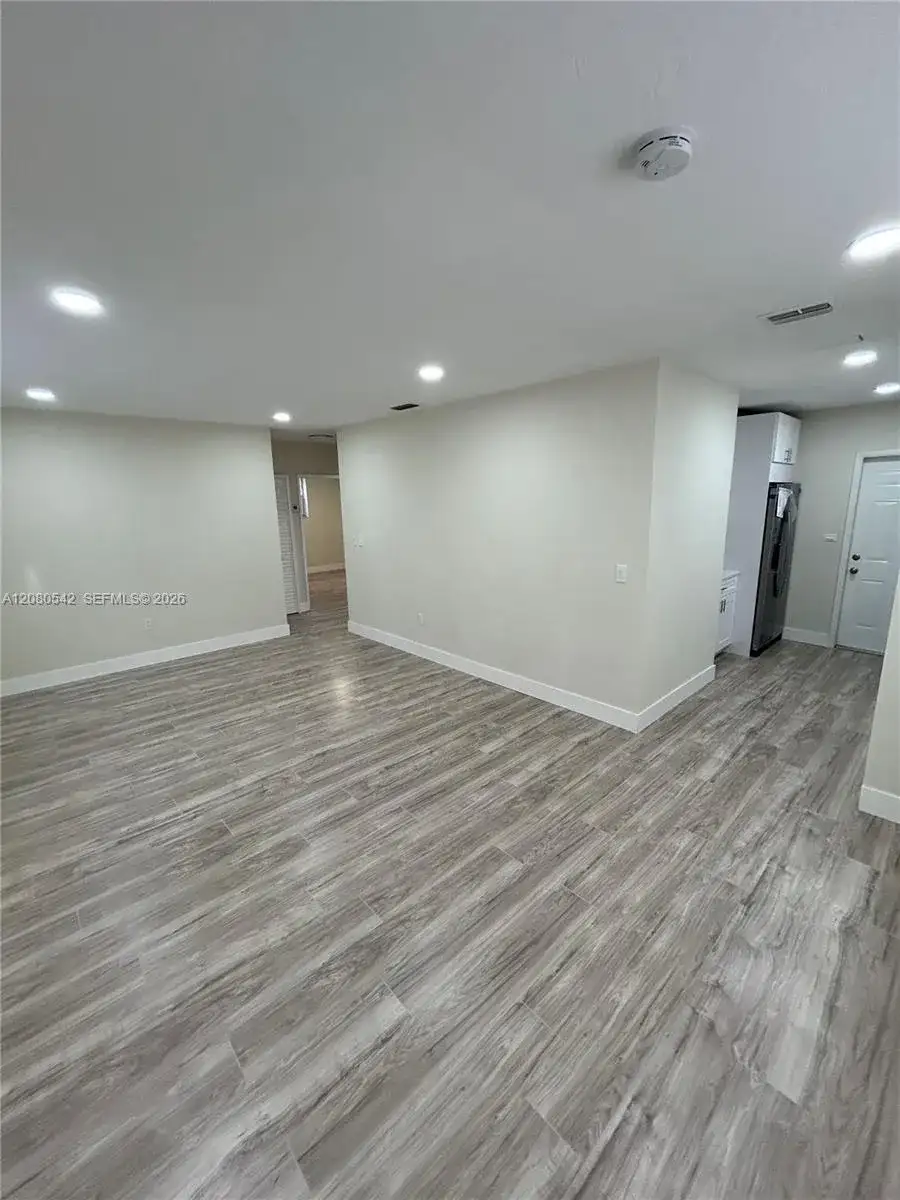 11545 NW 17th Ave, Miami FL 33167 photo 5