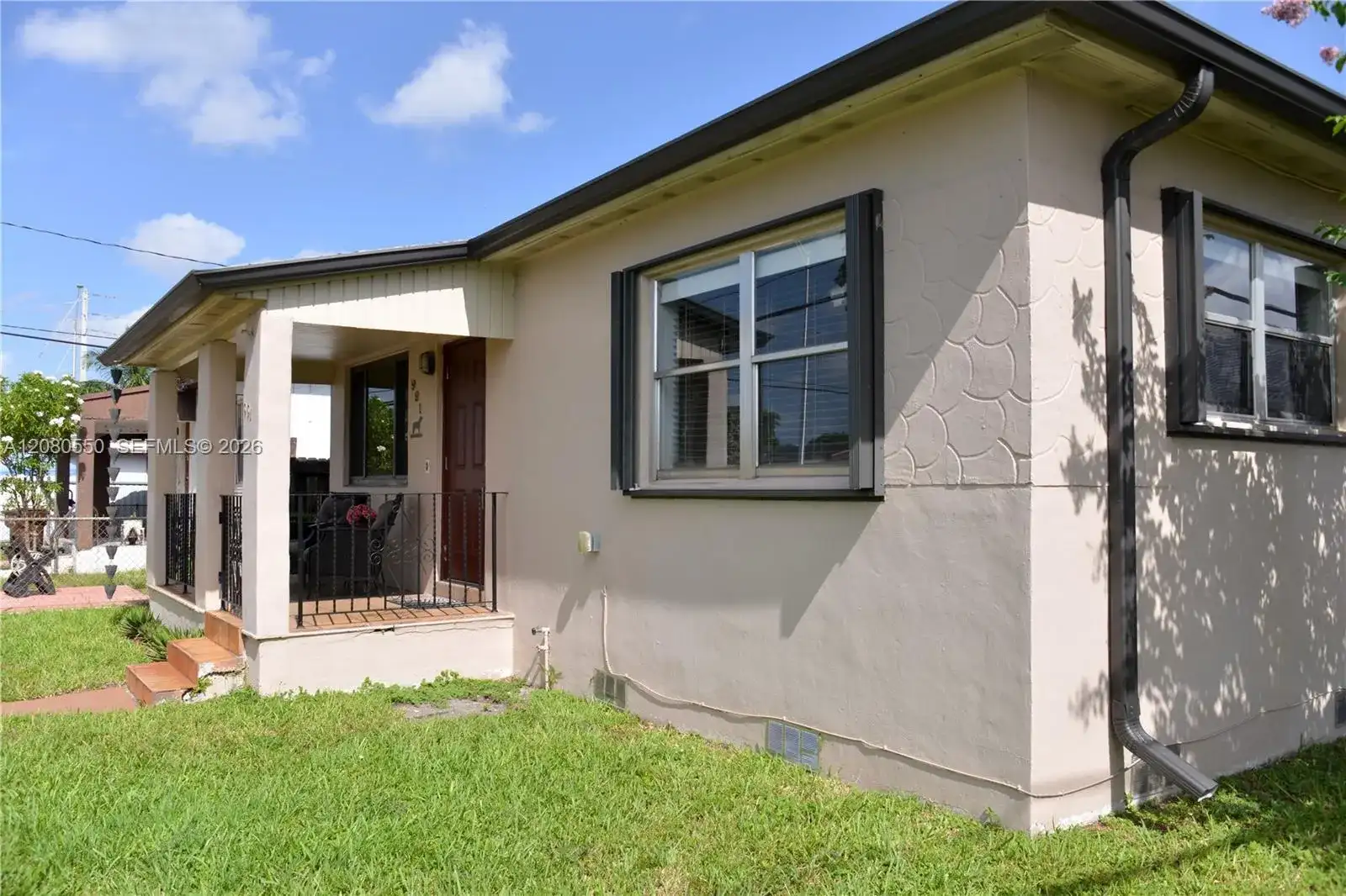 991 E 47th St, Hialeah FL 33013 photo 5