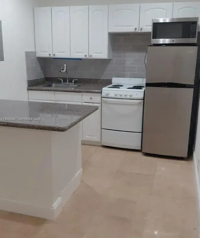 1429 SW 9th St # 9, Fort Lauderdale FL 33312