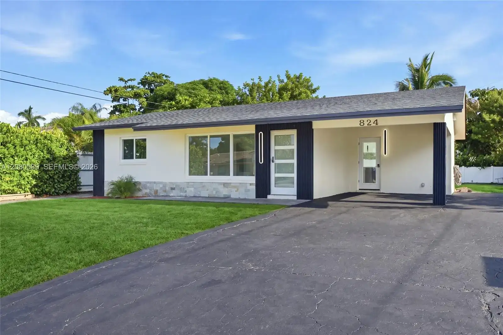 824 NW 29th Ct, Wilton Manors FL 33311 photo 2