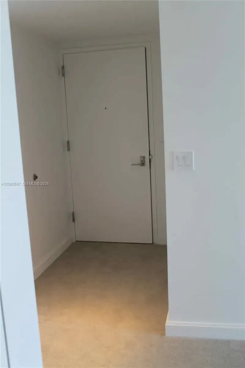 45 SW 9th St # 2809, Miami FL 33130 photo 4