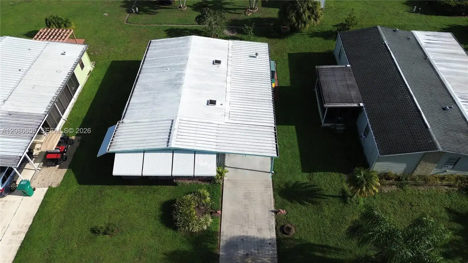 121 Sugar Loaf # 63, Naples FL 34114 photo 2
